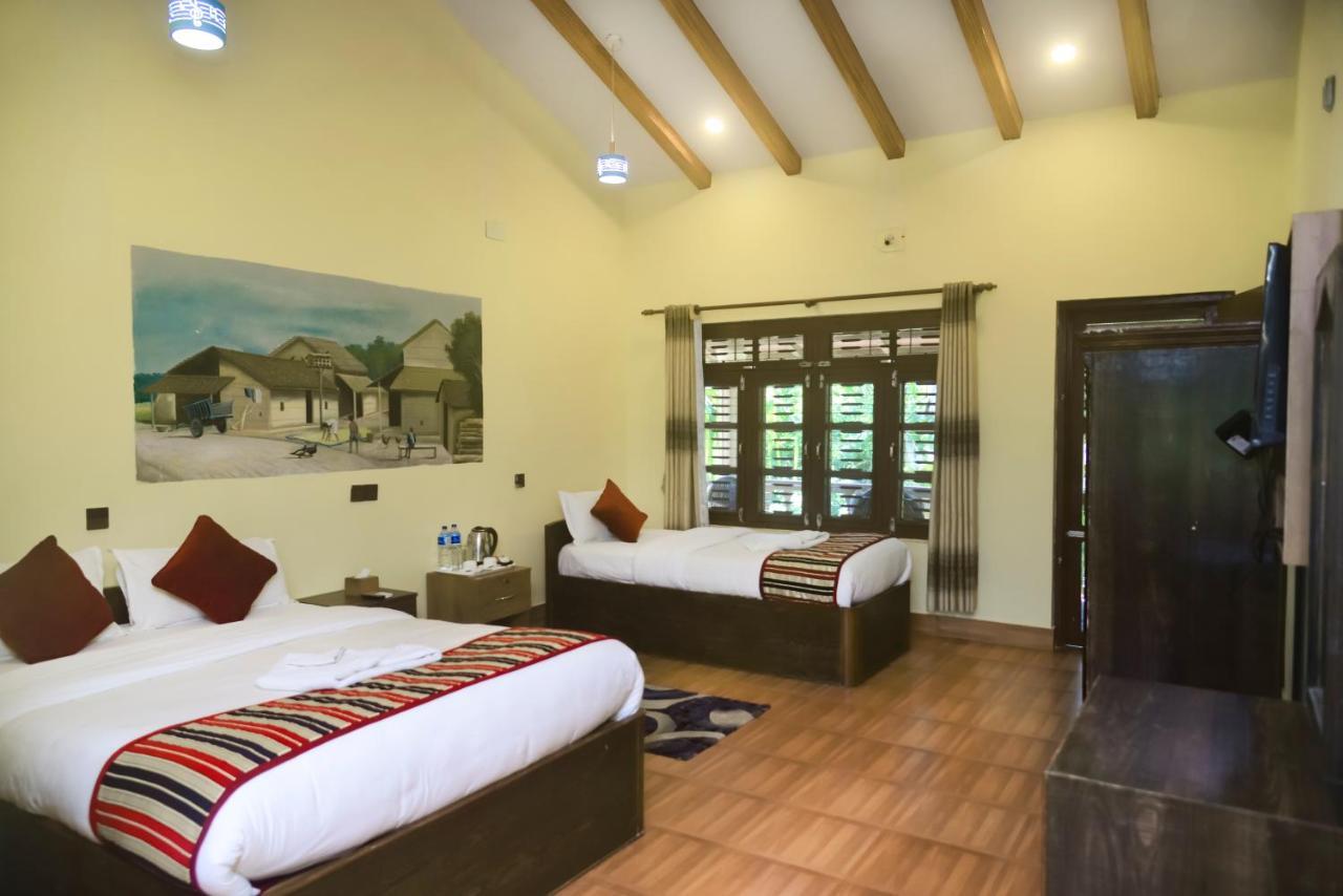 Unique Wild Resort Sauraha Exterior photo