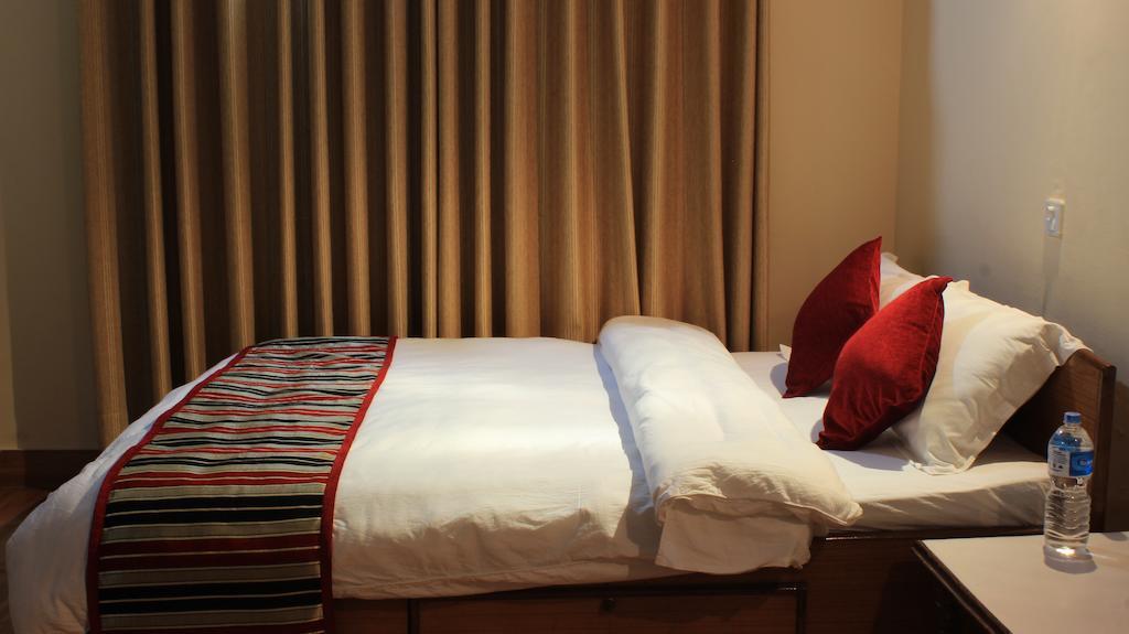 Unique Wild Resort Sauraha Room photo